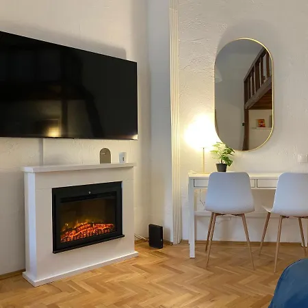 Romantic Centre Flat - Alexandra *